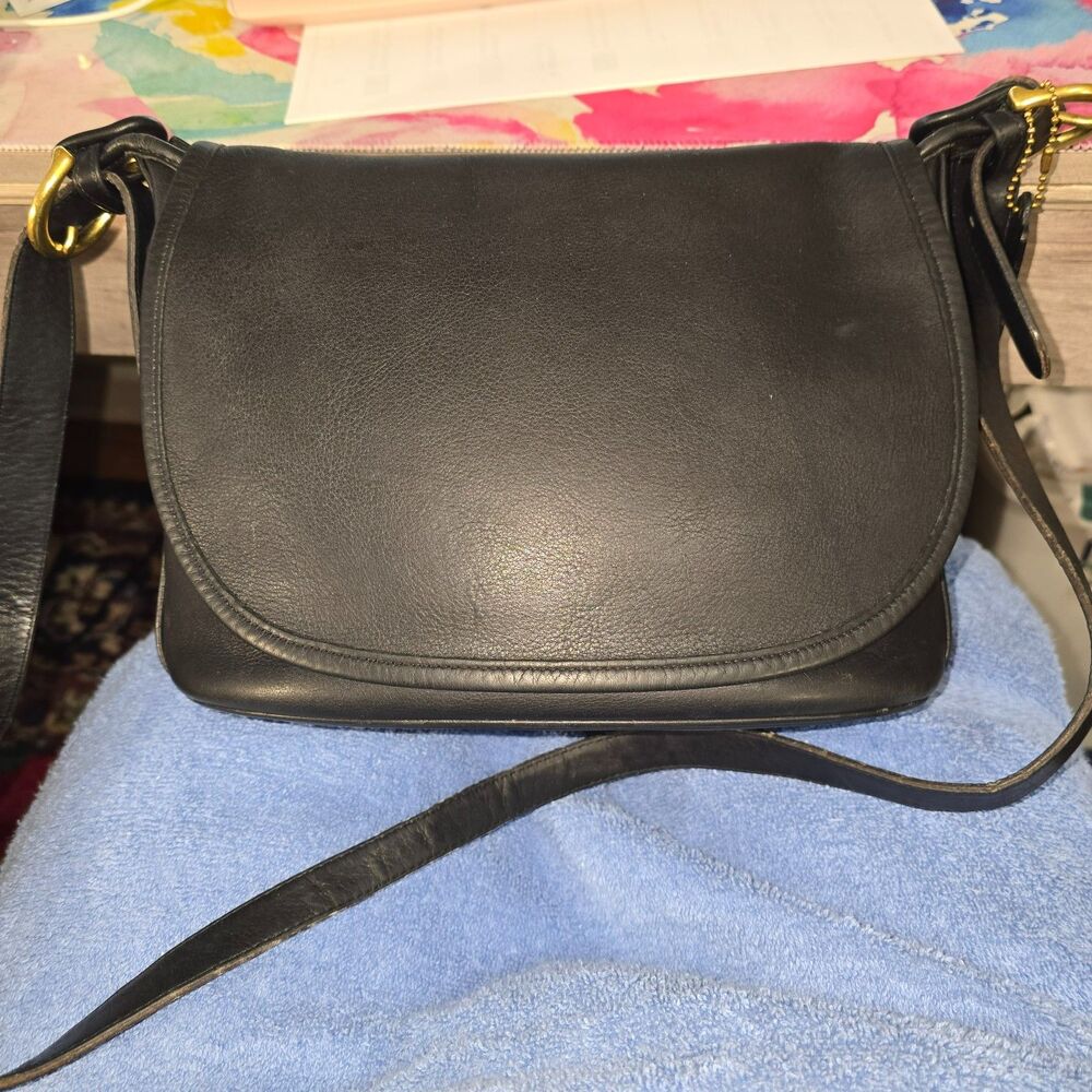 Vintage Coach Fletcher Saddle Bucket Crossbody Bag Black